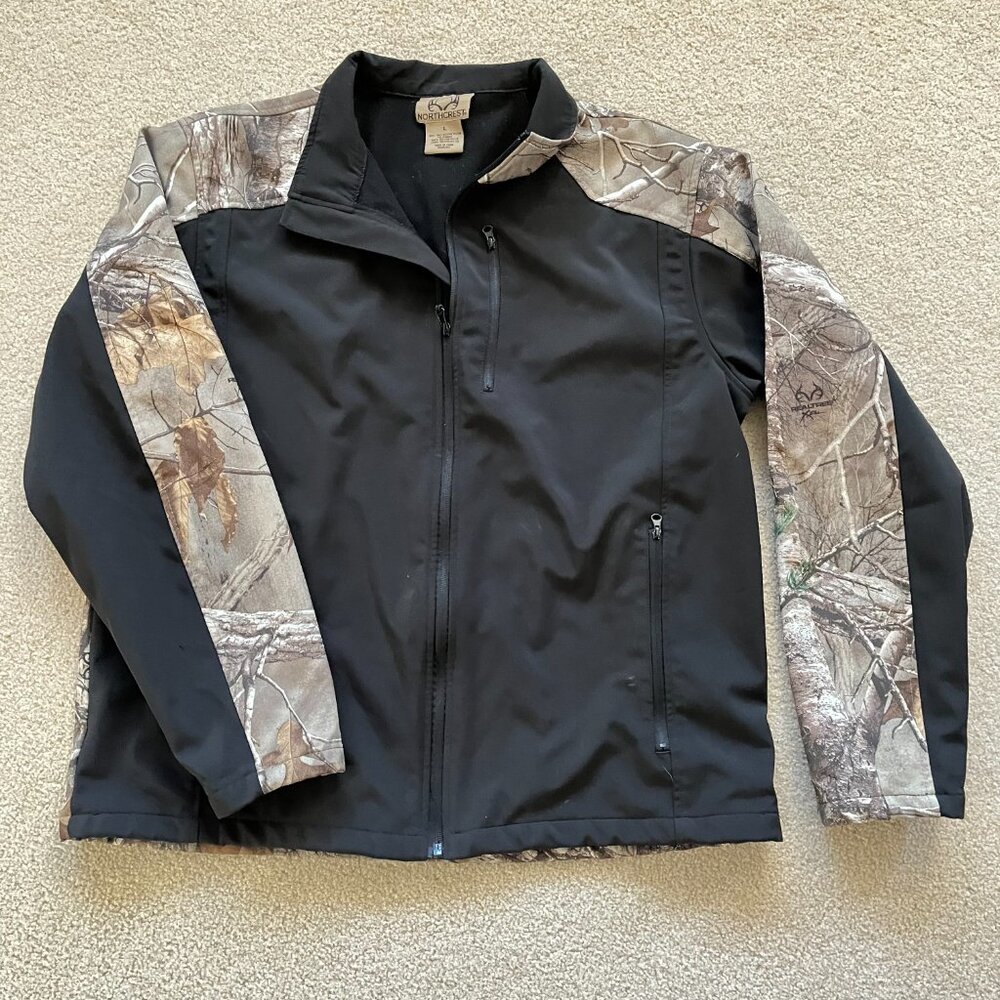 Men's NorthCrest Real Tree Camo Jacket Large Lightweight Full Zip Hunting Coat